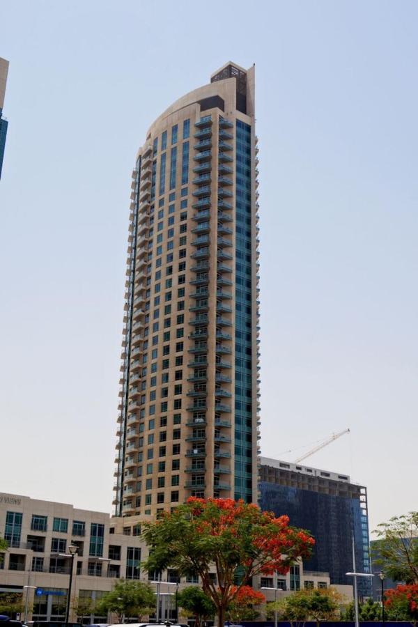 Icon Casa Living - Burj Views Tower Apartment Dubai Luaran gambar
